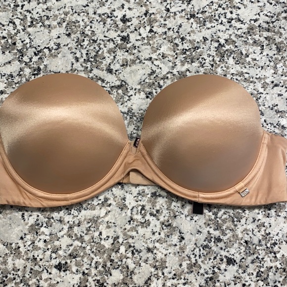 Victoria’s Secret Very Sexy Strapless Bra - Picture 1 of 3